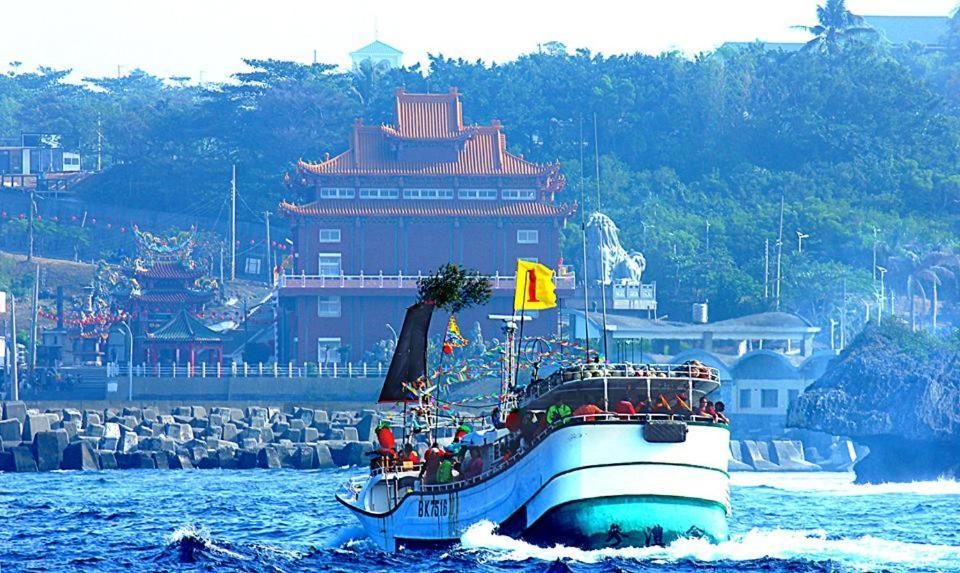 福緣白龍宮海景 Apartment Xiaoliuqiu Bagian luar foto