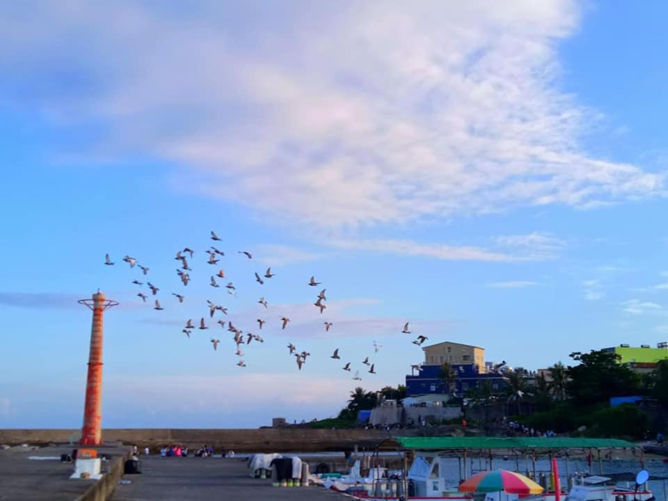 福緣白龍宮海景 Apartment Xiaoliuqiu Bagian luar foto